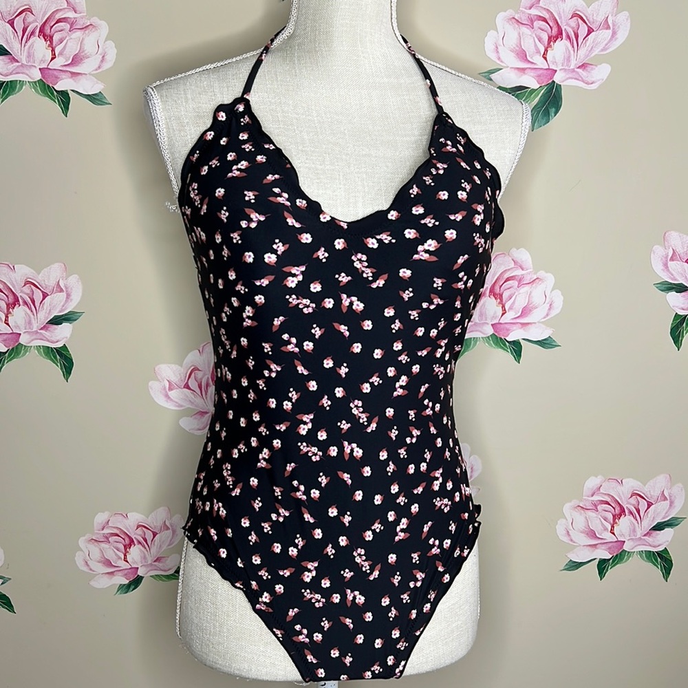 GB Gianni Bini Swimsuit